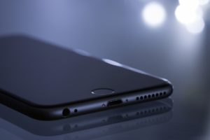 Iphone hoes en portemonnee in 1