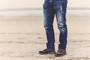 Broek met gaten